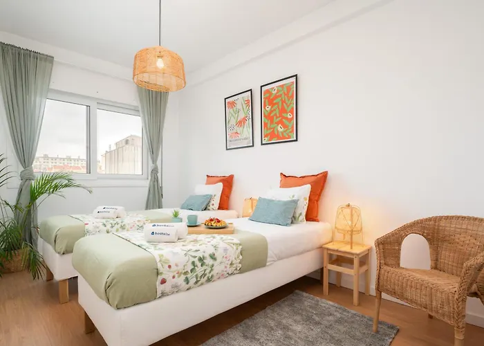 Host Wise - Spacious Modern Flat W Balcony * Porto