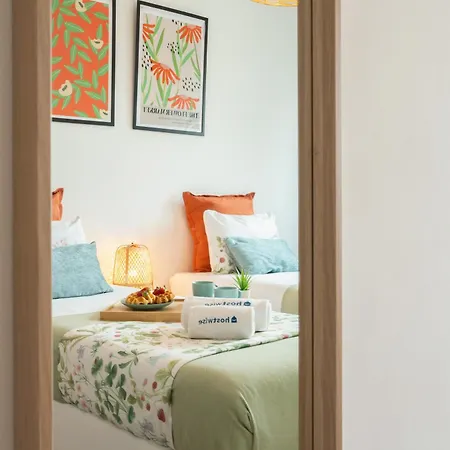 Host Wise - Spacious Modern Flat W Balcony *